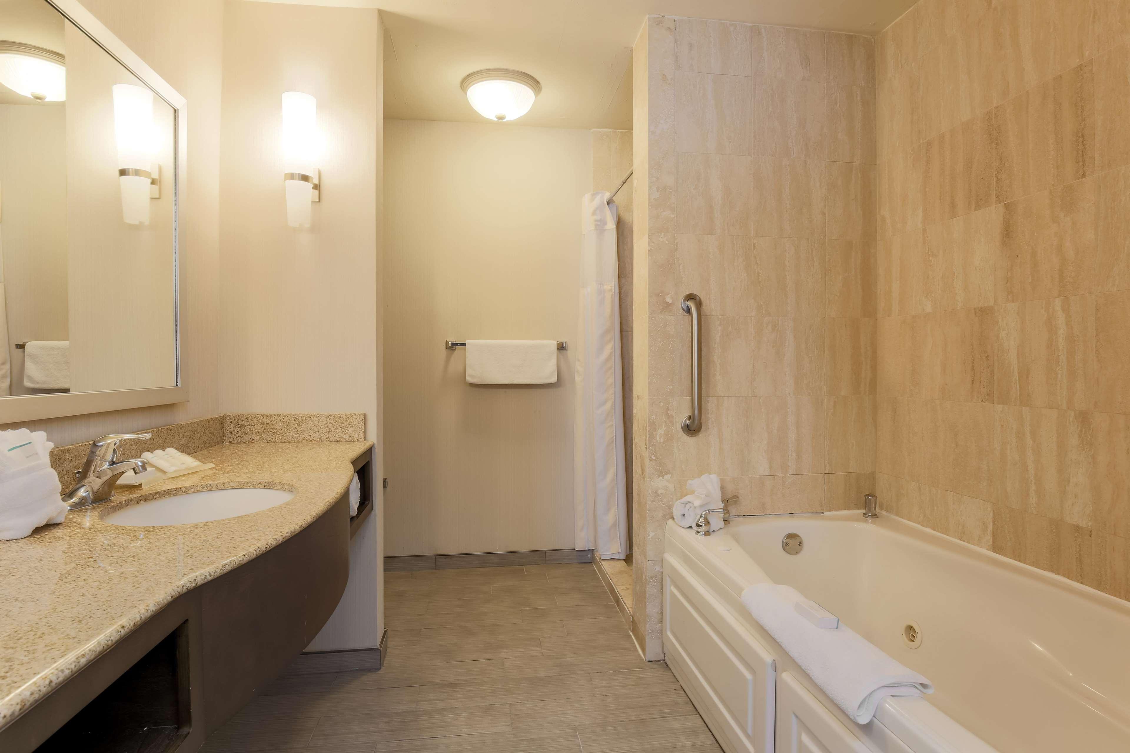 Hilton Garden Inn Nanuet Extérieur photo