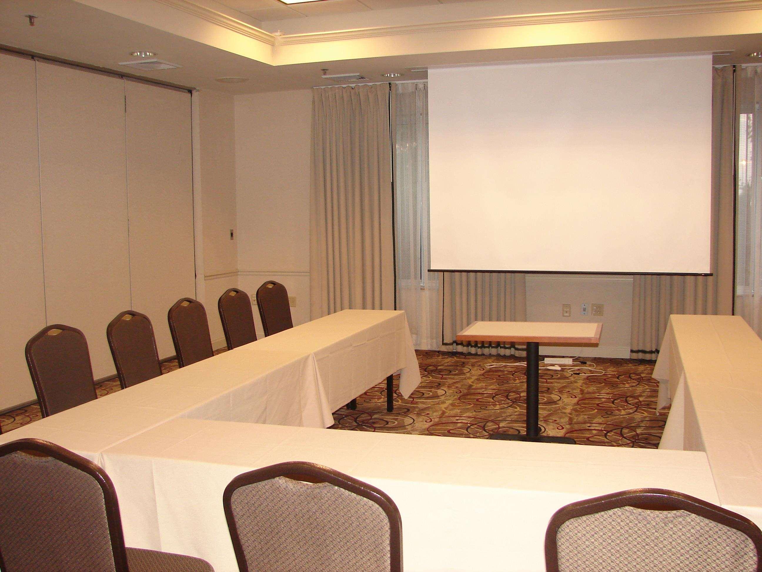 Hilton Garden Inn Nanuet Extérieur photo