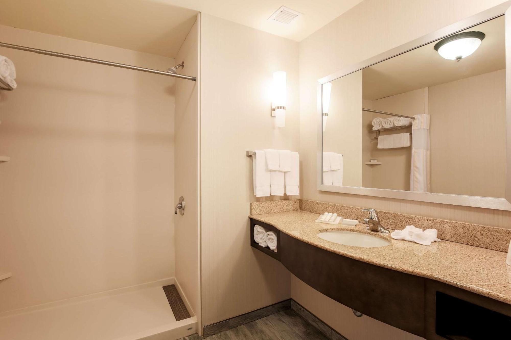 Hilton Garden Inn Nanuet Extérieur photo