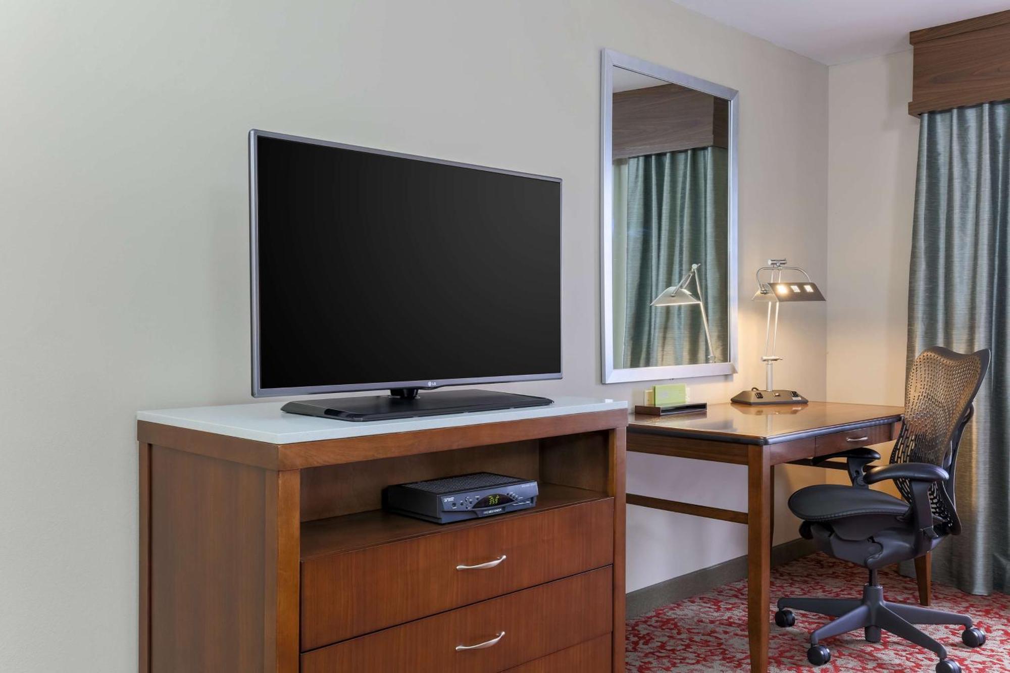 Hilton Garden Inn Nanuet Extérieur photo