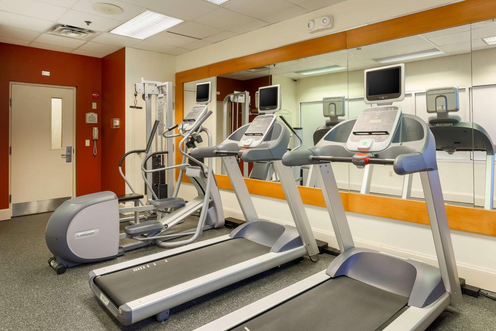 Hilton Garden Inn Nanuet Extérieur photo