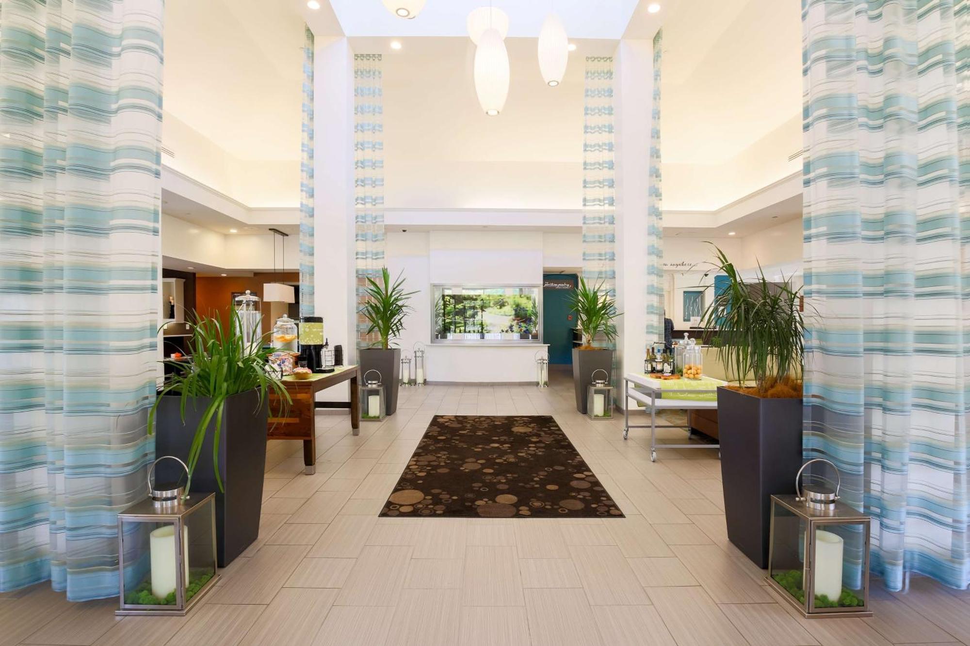 Hilton Garden Inn Nanuet Extérieur photo